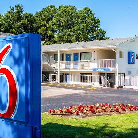 Motel 6-Longview, Tx